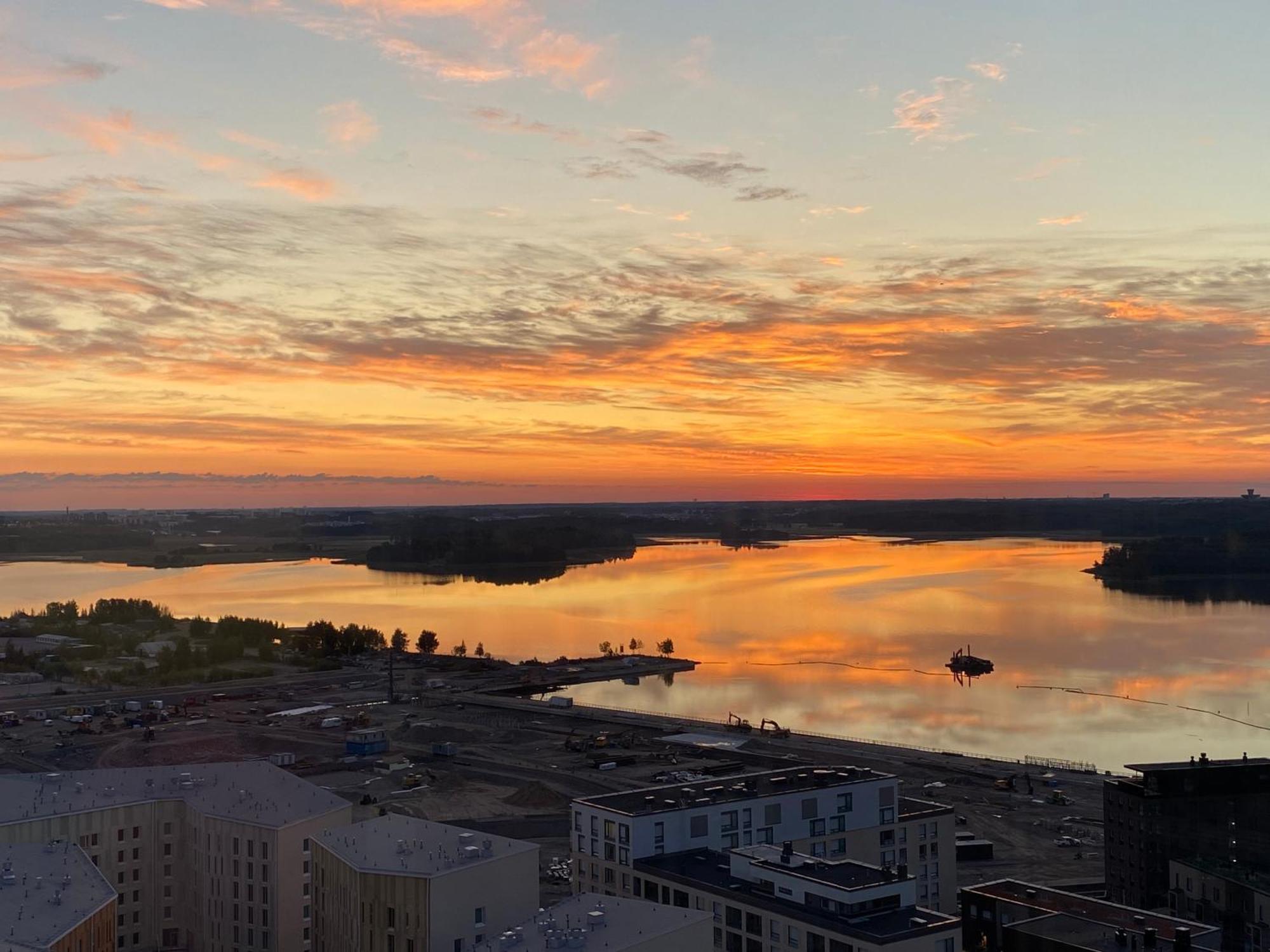 18Th Floor Helsinki High Point 1 Bdr Apartment With City View - Free Garage Parking Zewnętrze zdjęcie